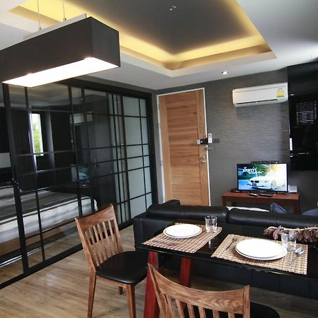 Bed and Breakfast S Bloc Saladaeng Bangkok Exterior foto